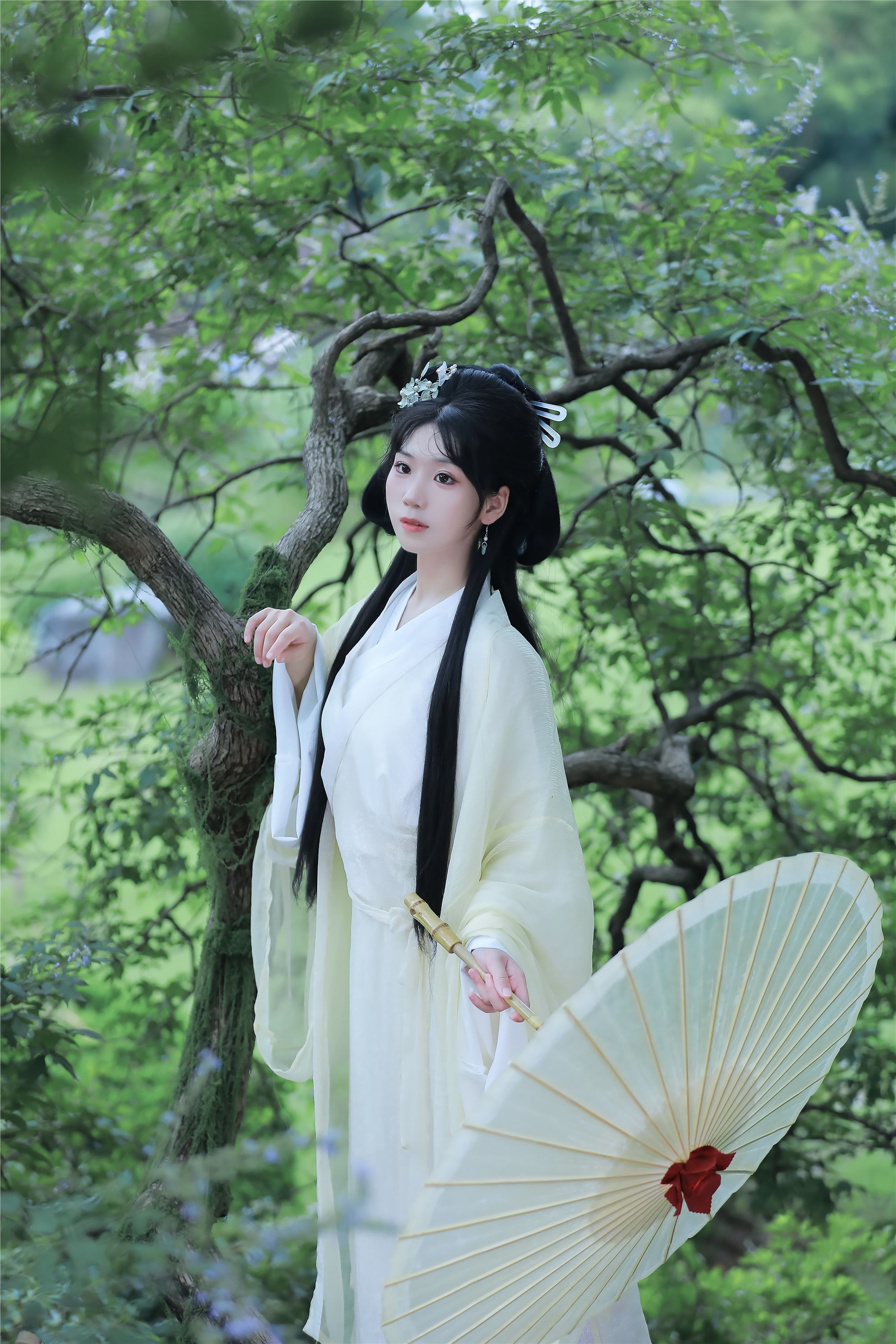 YITUYU艺图语 2025.01.20 关山渡 周周Ay